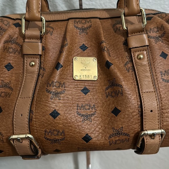 Authentic MCM boston hand bag - Picture 6 of 14